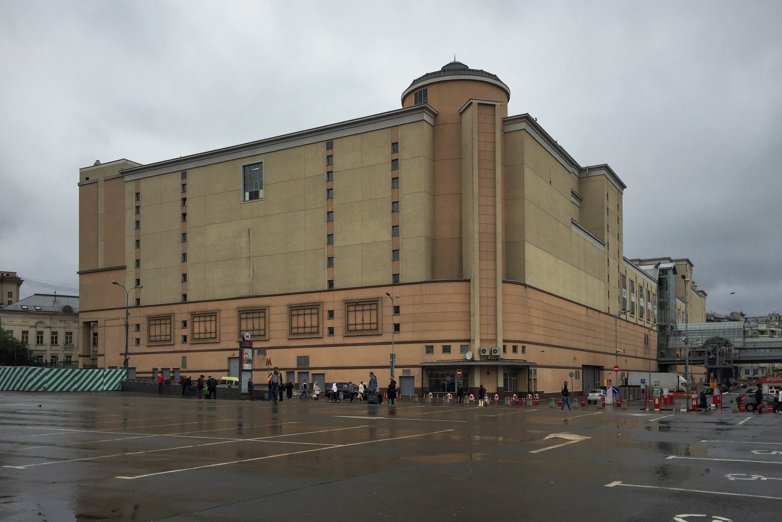 Площадь курского вокзала до атриума