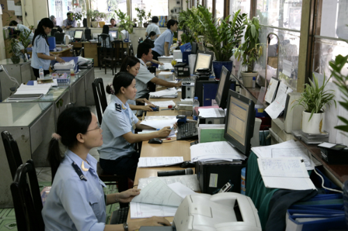 Doanh nghiệp sắp được làm thủ tục hải quan từ xa hai quan2 jpg 6541 1415788134 - Doanh nghiệp sắp được làm thủ tục hải quan từ xa