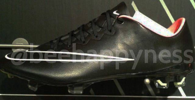 Nike Mercurial Superfly 2014 Blackout Boot Released - Footy Headlines
