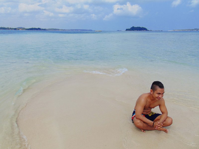 Objek Wisata Bahari di Belitung Yang Wajib Dikunjungi, Pantai Tanjung Tinggi, Pantai Tanjung Tinggi, Pantai Tanjung Kelayang, Pulau Pasir, Pulau Batu Berlayar,