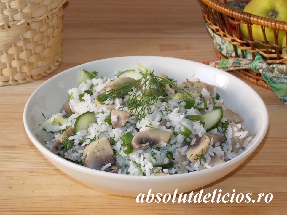 Absolut Delicios SALATA DE OREZ CU CIUPERCI