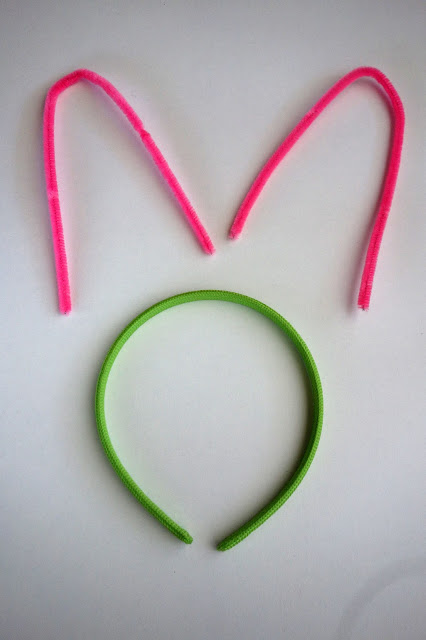 Easter bunny ears, Easter crafts, crafting with pipe cleaners, headband, paper flowers, glue gun, easy Easter crafts, blah to TADA