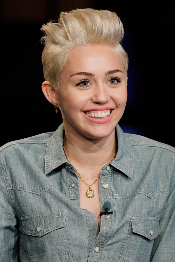 Zeeshan News: Miley Cyrus Personal Profile HD Wallpaper