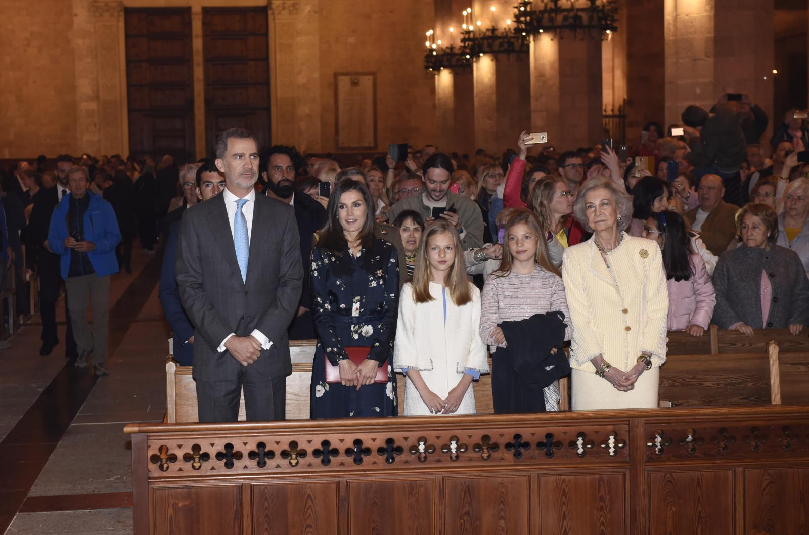 The Royal Children: Spanish RF: Princess Leonor and Infanta Sofia at ...