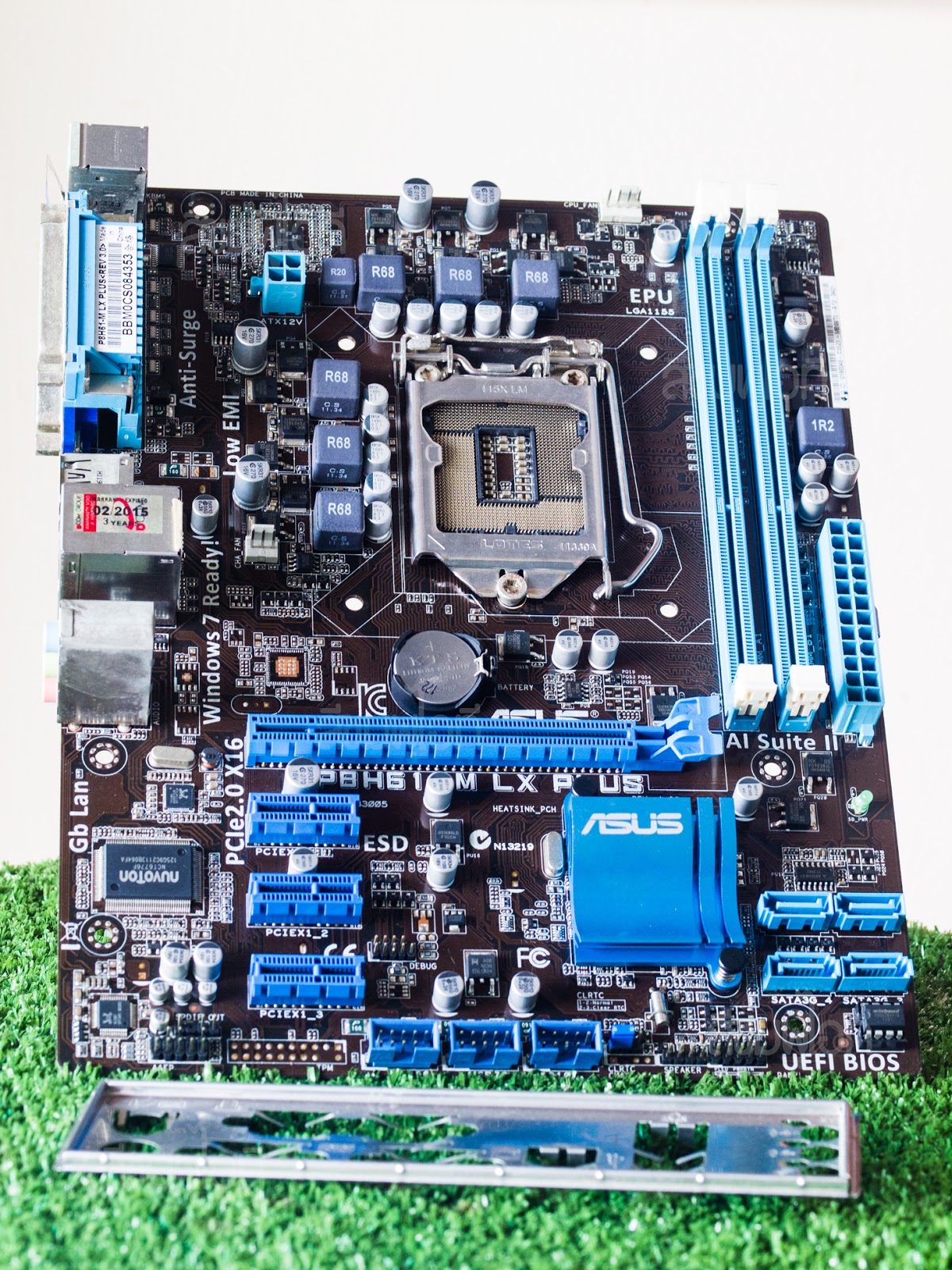 เมนบอร์ดมือสอง 1155 Asus P8H61M LX PLUS สีชมพูไอที