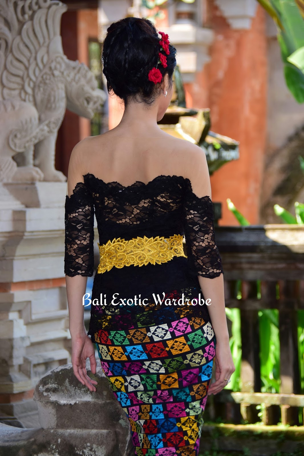 Bali Exotic Wardrobe: Kebaya Brokat Hitam Obi Ukir Gold