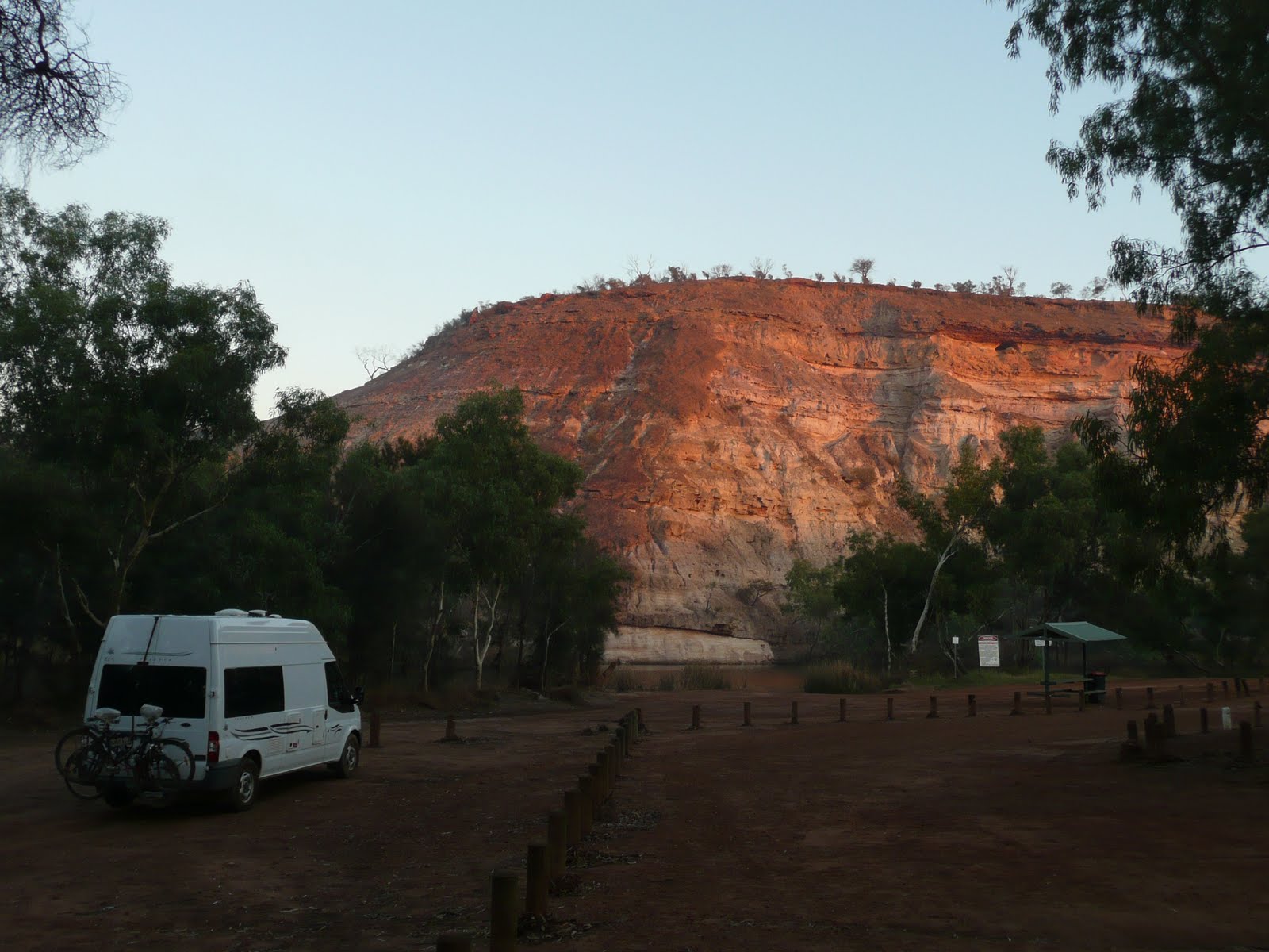 Nele & Andrew Around Oz Ellendale Pool Campsite, WA (near Geraldton)