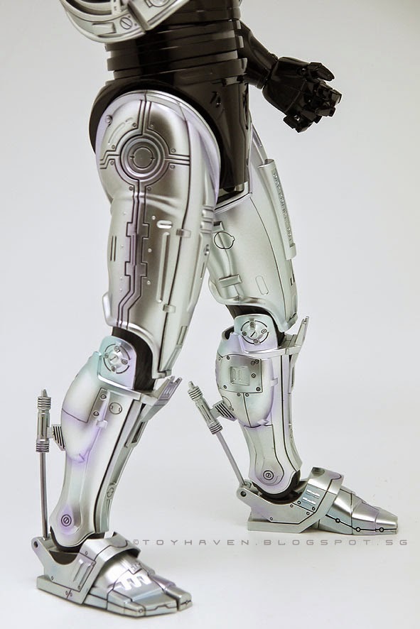 toyhaven Hot Toys MMS202D04 1/6th scale diecast RoboCop 12inch (30