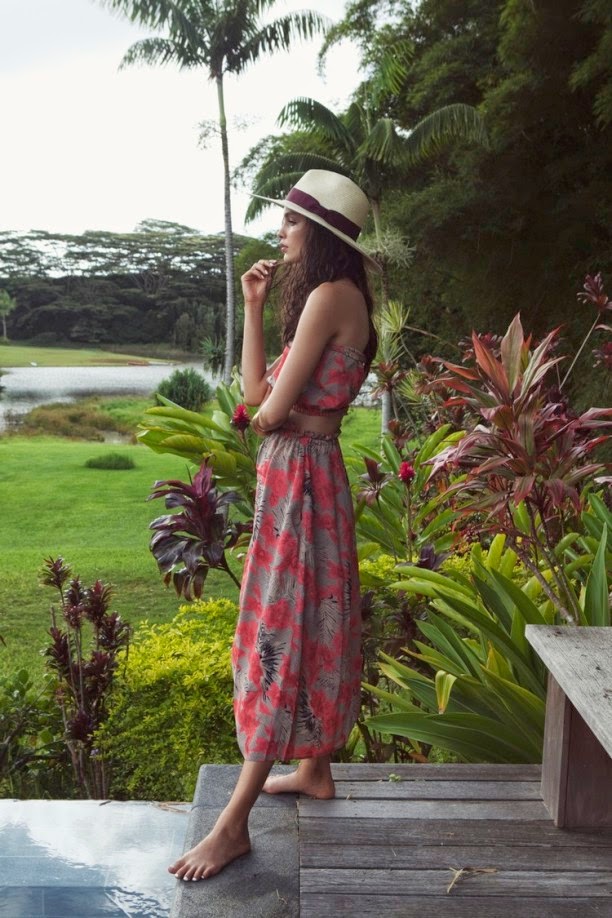 Parisienne STRAIGHT FOR THE KNIFE