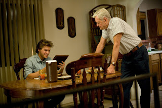 into the wild-emile hirsch-hal holbrook