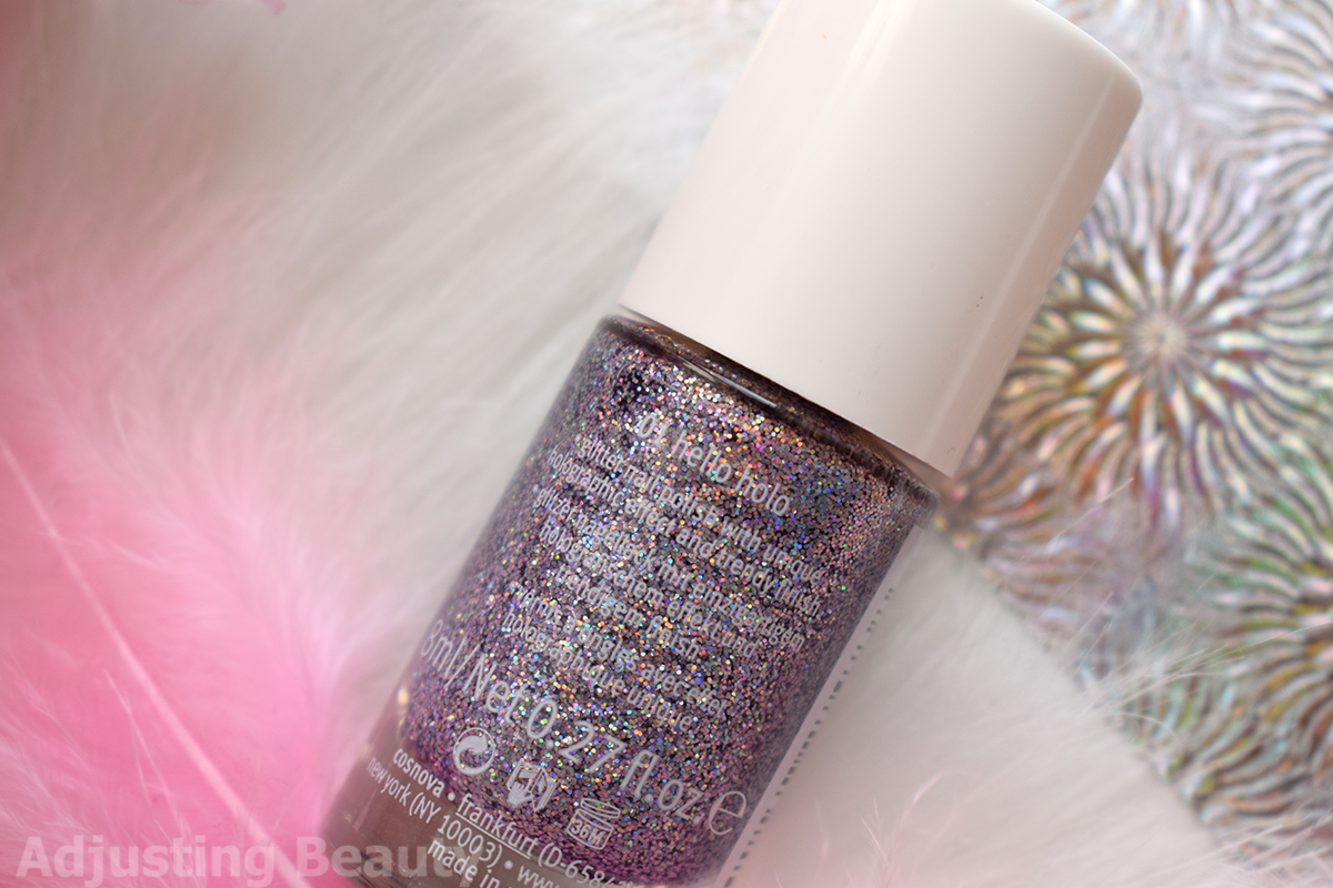 Review Essence Holo Rainbow Nail Polish 01 Hello Holo Adjusting Beauty