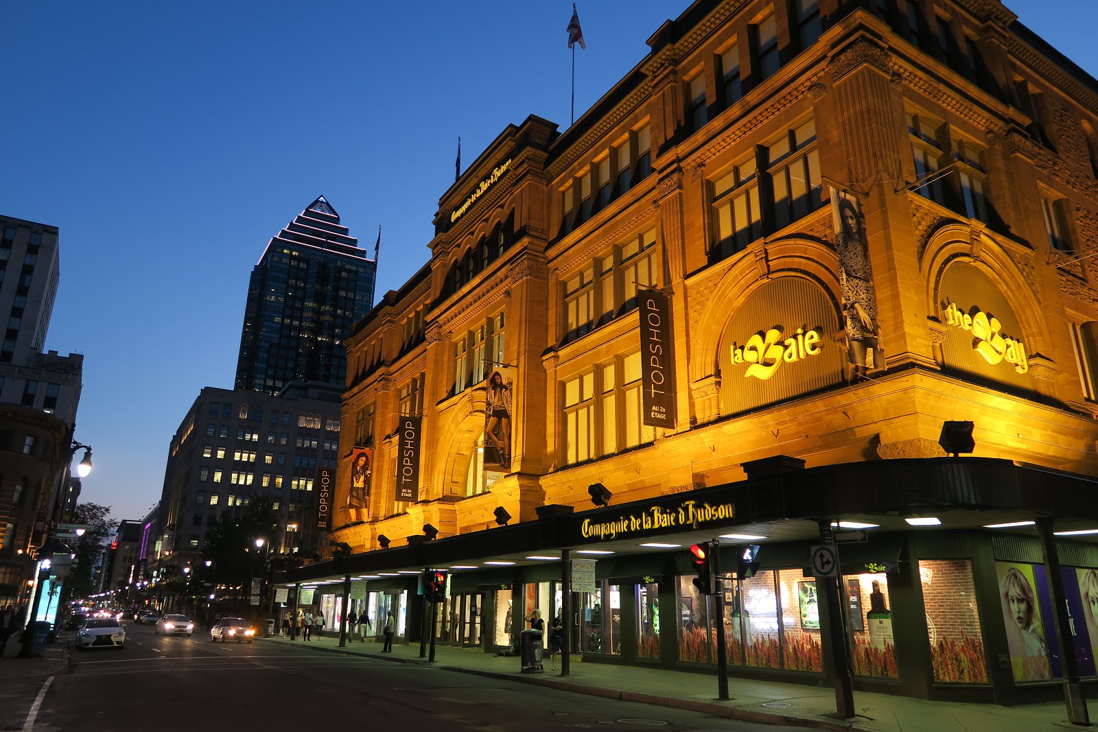 2016/09/19 Montréal IGA, La Baie d'Hudson, YUL, Complexe Desjardins