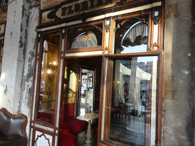Zmizí nejstarší kavárna na světe z Benátek? 
