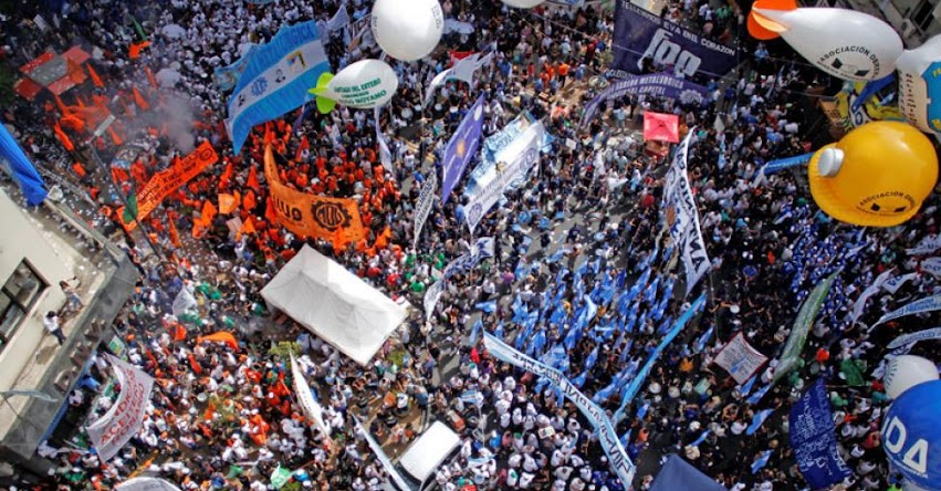 Huelga general y contundente en Argentina en rechazo a las políticas económicas del Gobierno de Macri Huelga general y contundente en Argentina en rechazo a las políticas económicas del Gobierno de Macri