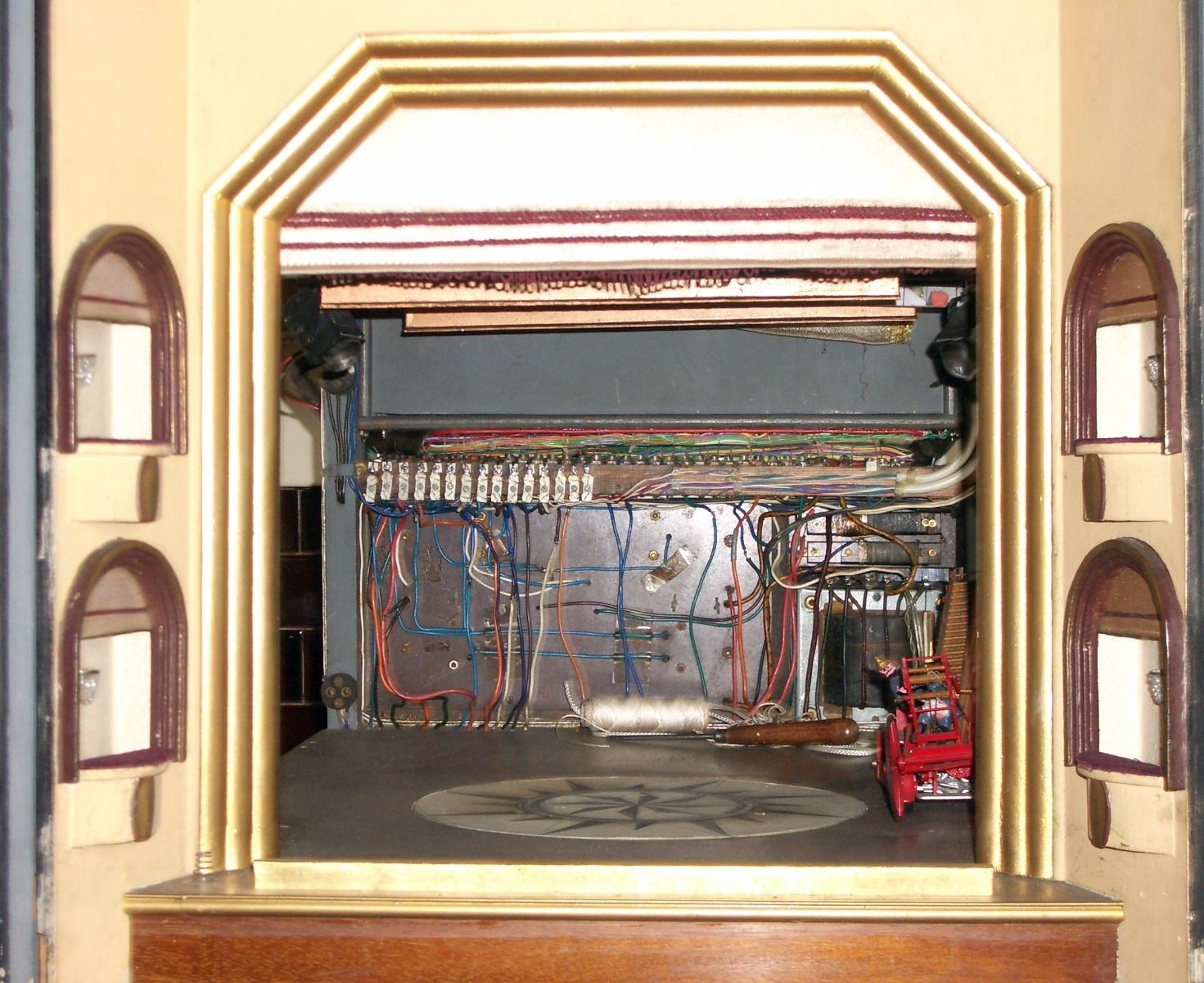 Penny Plain, Twopence Coloured Iconic Model Theatre Needs Good Home!