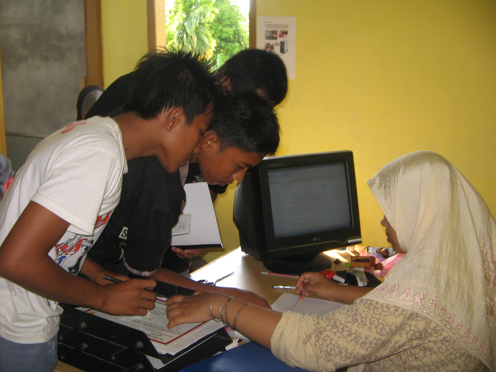 LPT-PROFCOM: Photo-photo kegiatan tahun 2010