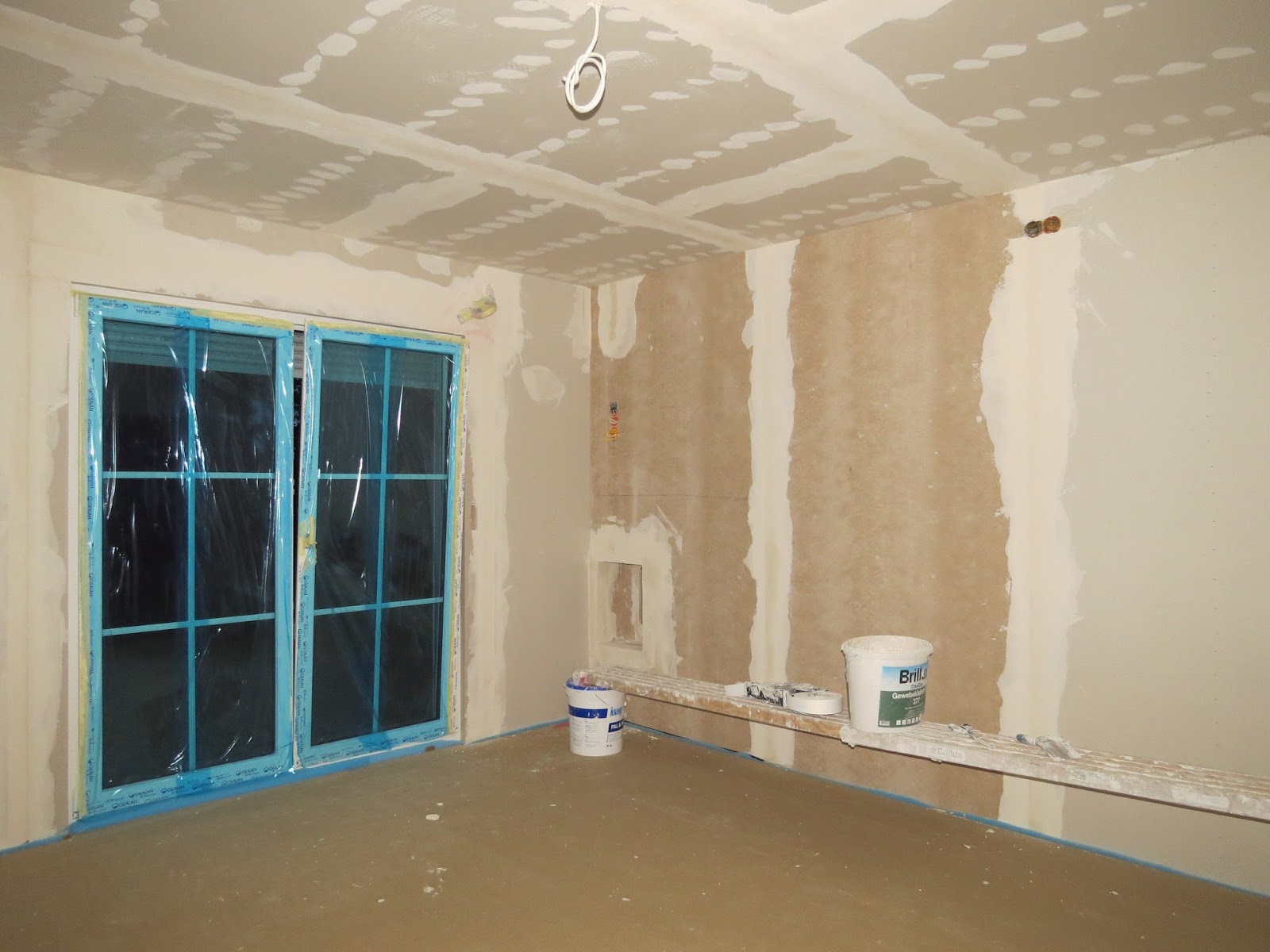 Wir bauen mit Keitel-Haus in Markt Buchbach: Tag 45. Spachtelarbeiten 3