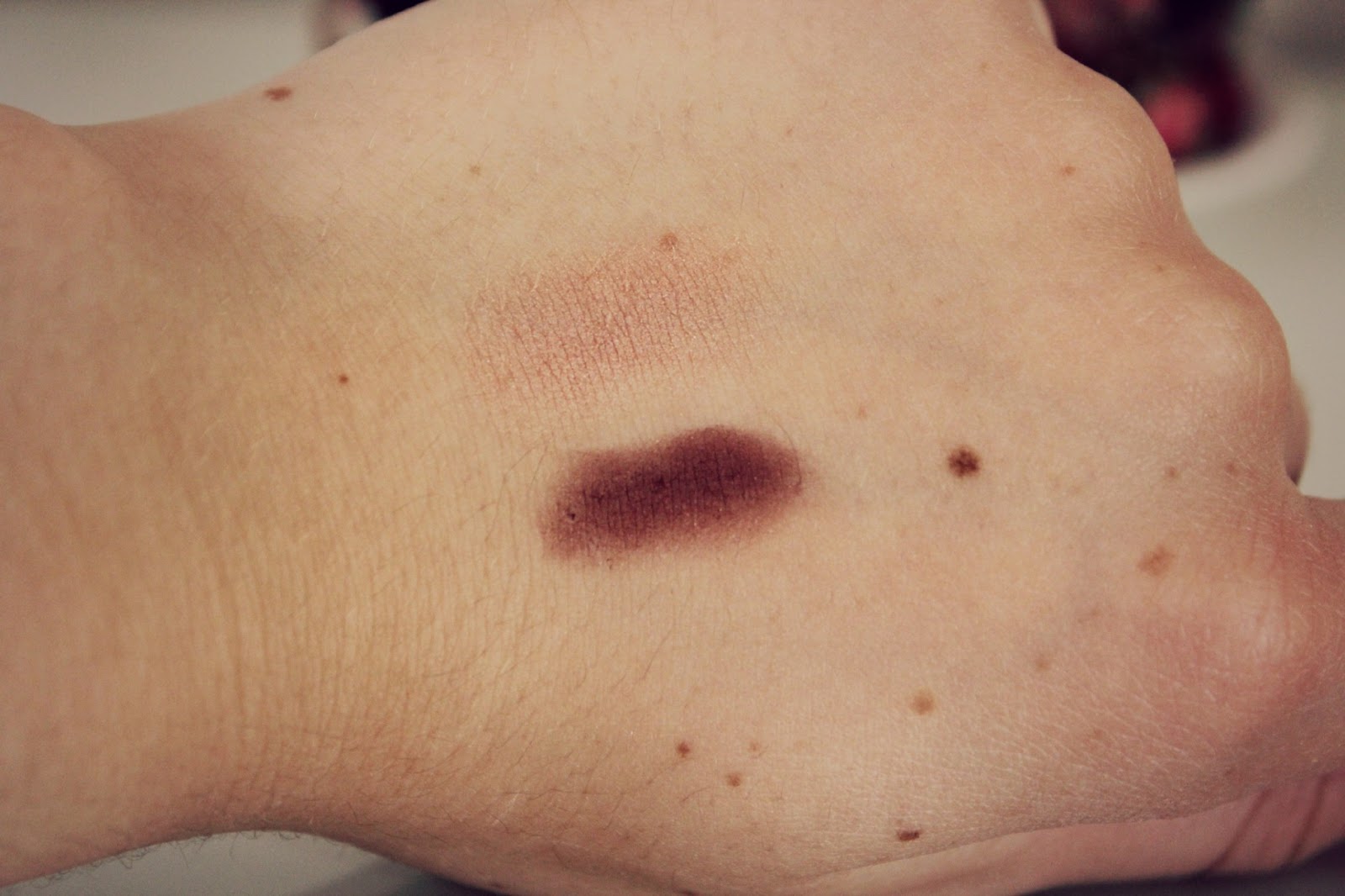 Estee Lauder Raisins Eyeshadow Duo Live Laugh Lipstick