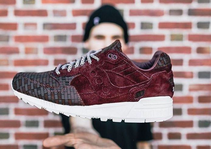saucony shadow 5000 bricks