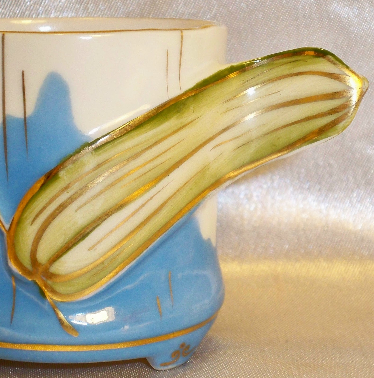 Demitasse Cups Saucers Cup Handle Shapes Styles demitasse-cups-saucers-cup-handle-shapes-styles