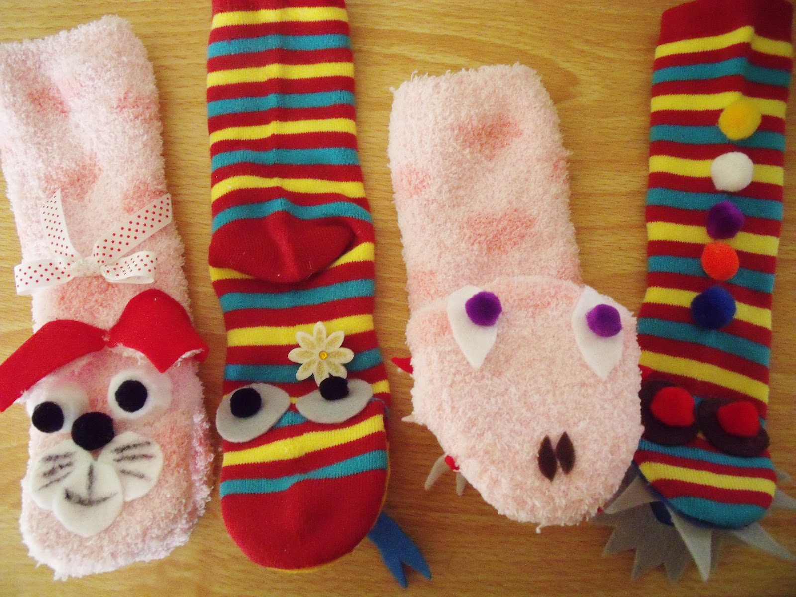 The Handmade Passion Socks puppets