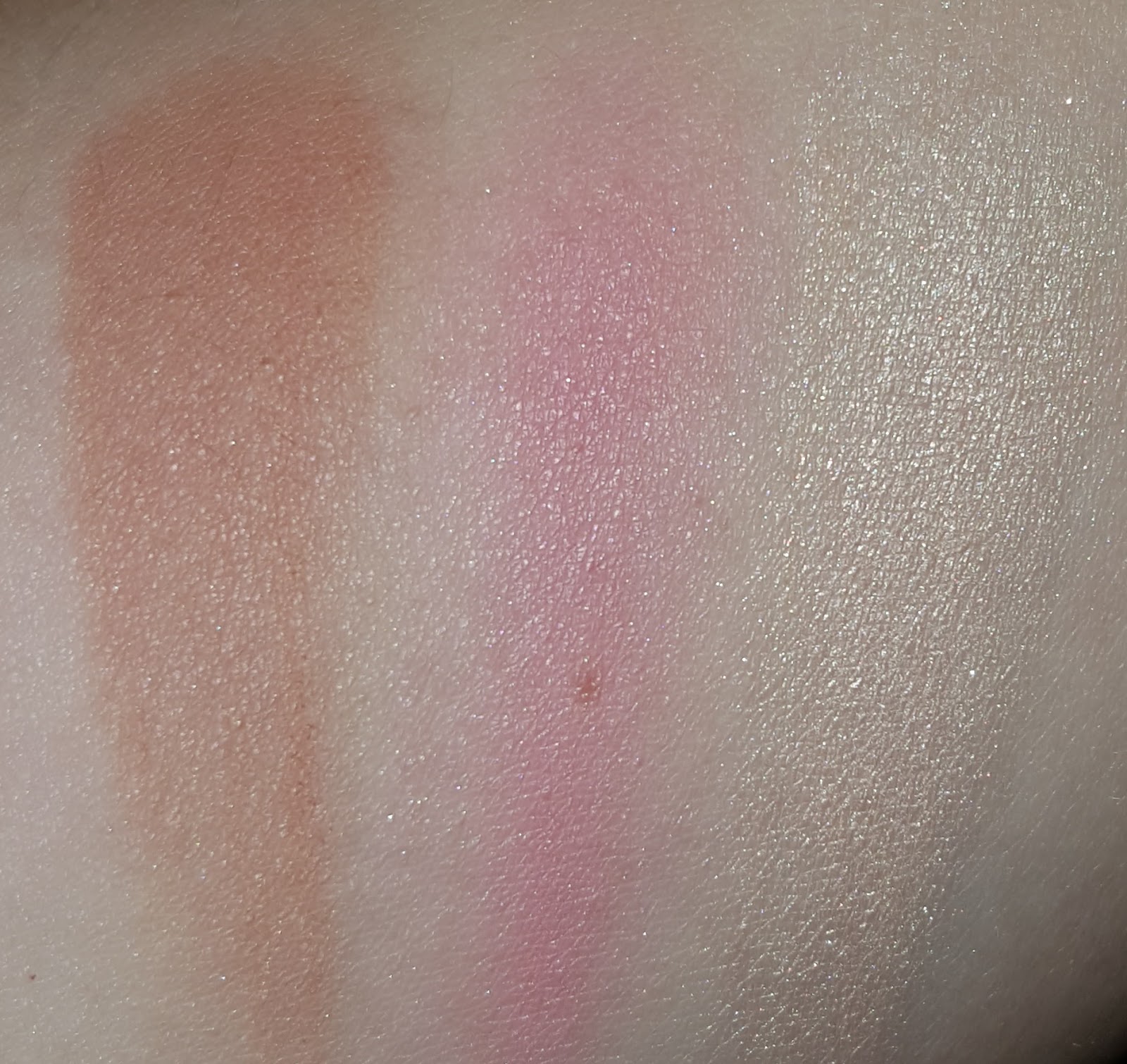 Leopard Lace and Cheesecake Review Maybelline Face Studio Master Contour