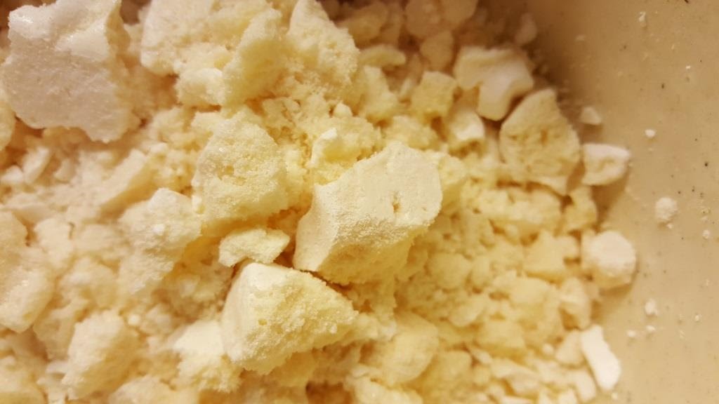 eatculture MandelMeringueDoppelrahmCreme (almondmeringuedouble