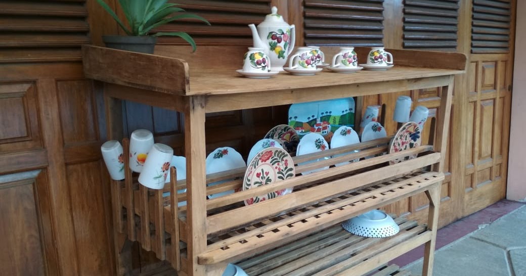 Gudangvintage.blogspot.com : Gudang Vintage: Rak Piring Jati Jadoel