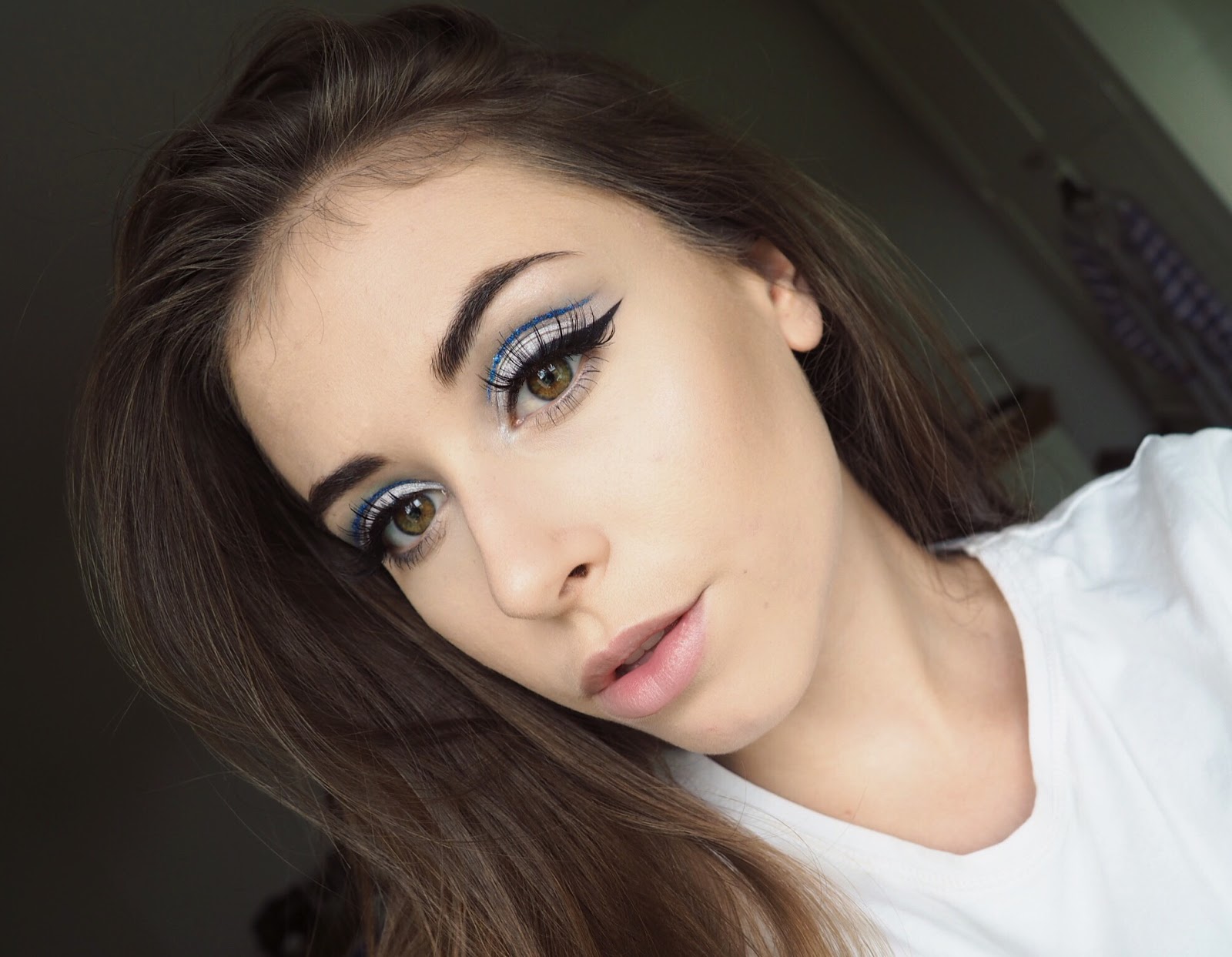 2. Blue Hair and Glitter Cut Crease Makeup Tutorial - wide 7