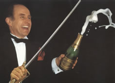 Le Cote De Chez Moi Faut Il Sabler Ou Sabrer Le Champagne Qu En Pense Notre Ami Robert