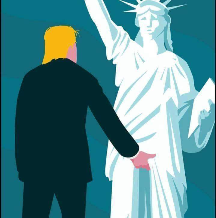 Trump%2Bgrabbing%2BStatue%2Bof%2BLiberty