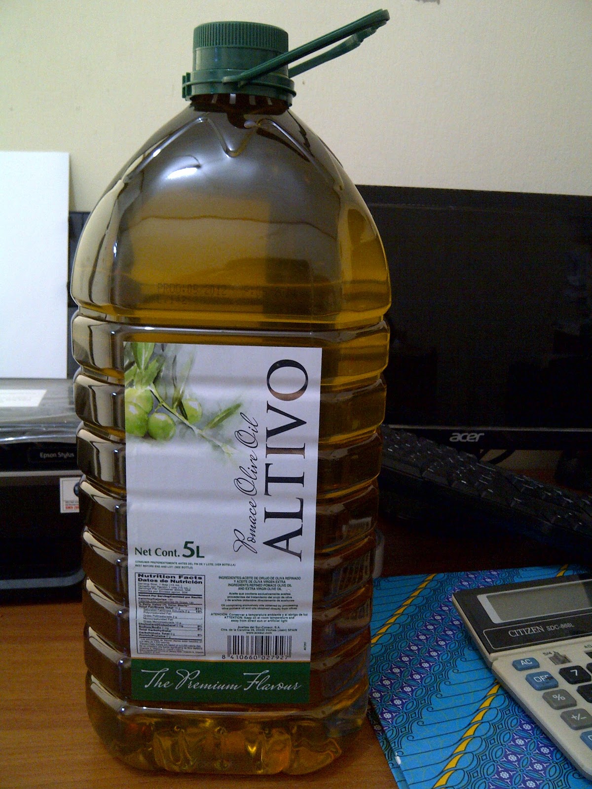  MINYAK ZAITUN  olive oil Minyak Zaitun  5 Liter Rp 450 Ribu