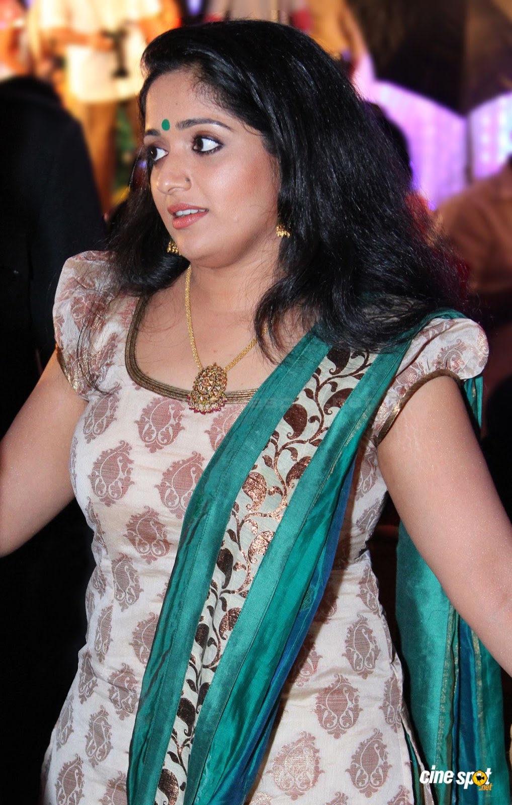 123mallus Kavya Madhavan Hot Malayalam Actress Sexy Glamourus