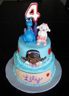 Doc McStuffins Cake - Custom Cakes by Julie