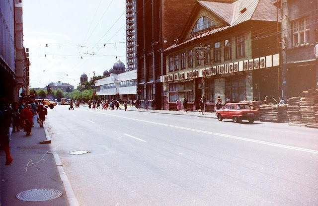 1986 год. Улица Ленина. Кафе "Флора"