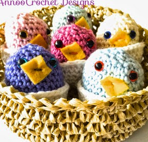 http://translate.googleusercontent.com/translate_c?depth=1&hl=es&rurl=translate.google.es&sl=en&tl=es&u=http://www.annoocrochet.com/2014/04/chicks-and-their-nest-free-tutorial.html&usg=ALkJrhhXk8qA-9oRe3iiA3tOmf6WMrr0Qg#more