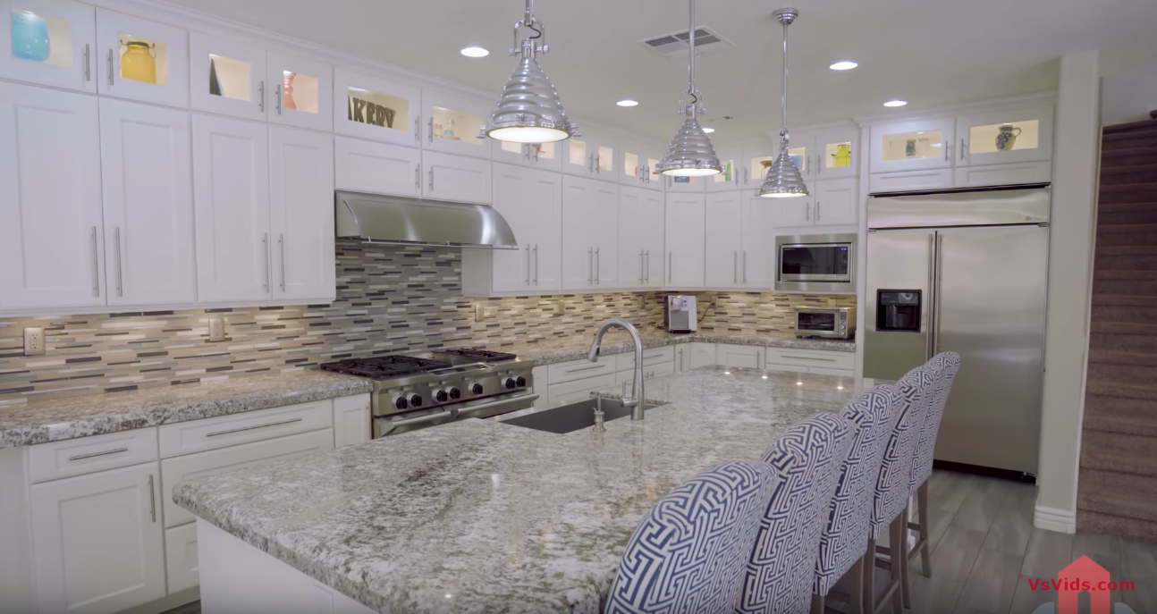 19 Photos vs. Luxury Home in Las Vegas, Nevada | $1.05 Million Dollar Home with $175,000+ in Upgrades 19 Photos vs. Luxury Home in Las Vegas, Nevada | $1.05 Million Dollar Home with $175,000+ in Upgrades