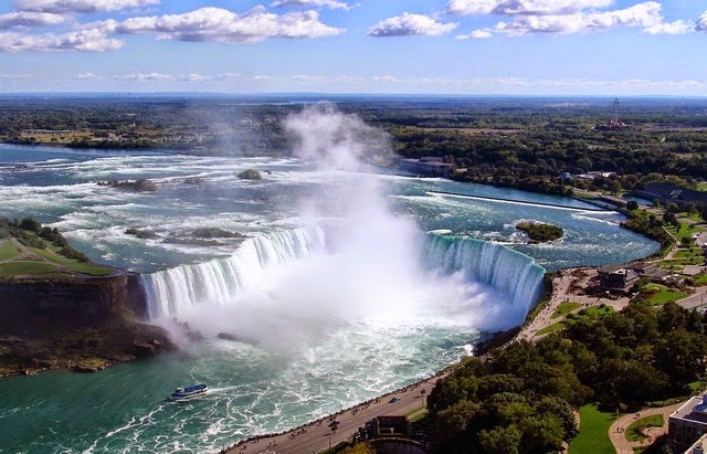 Niagara Falls in North America is composed of three waterfalls from Newyork USA and Canada.