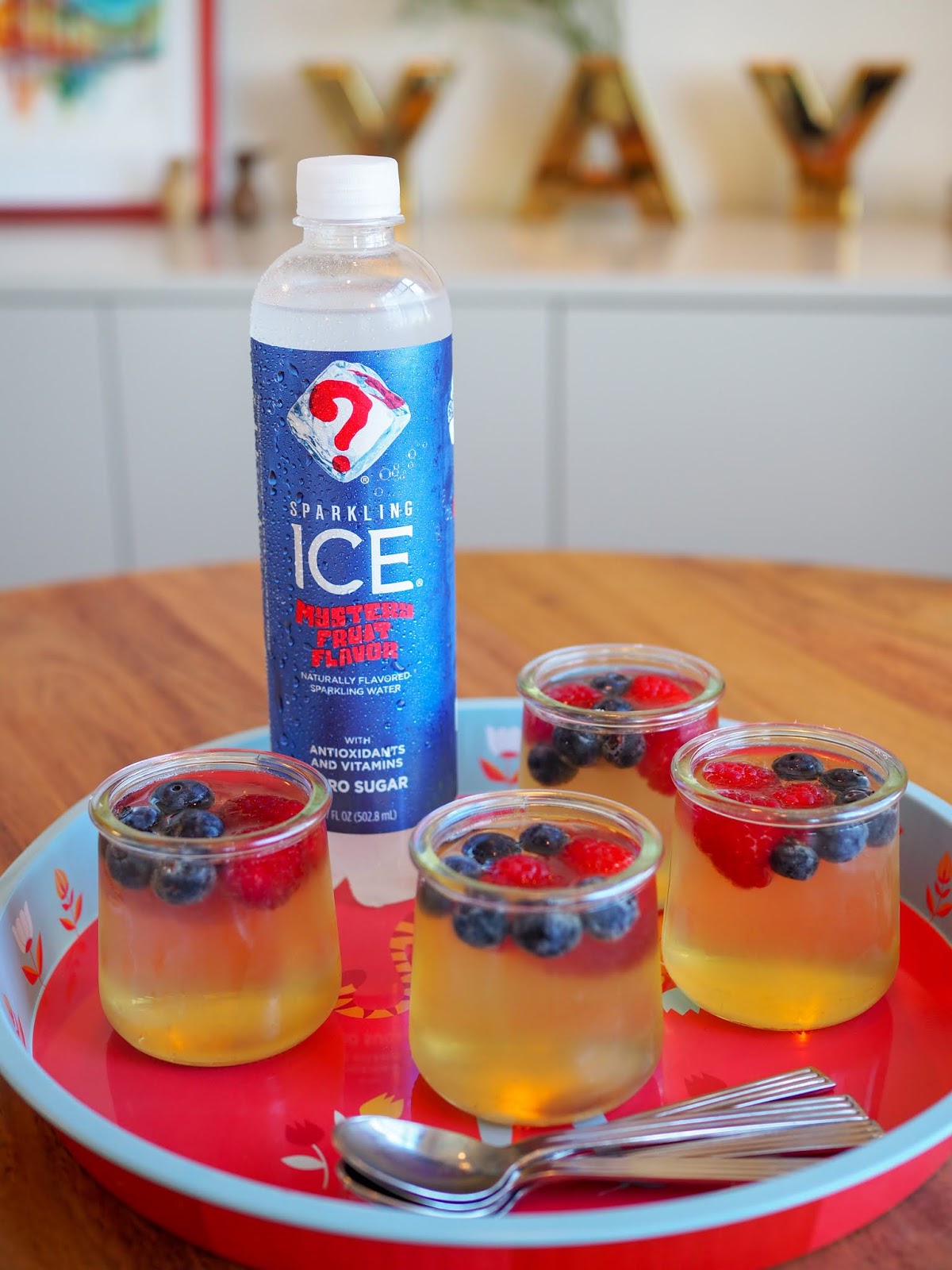 Here's a look at how I made the sparkling jello. It's such an easy