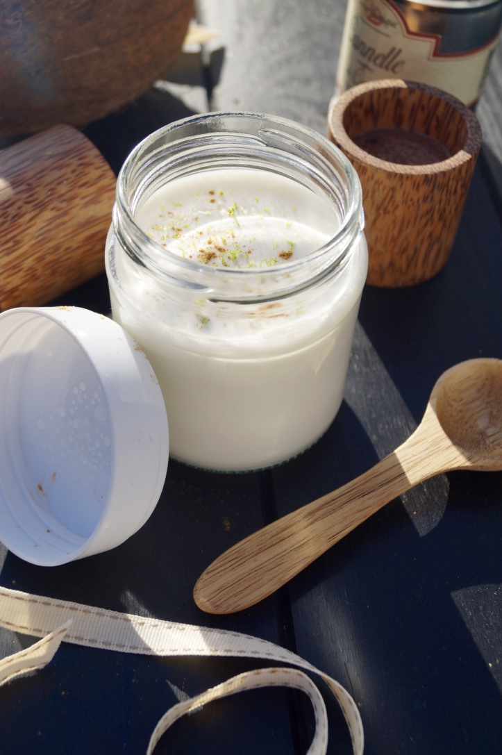 Yaourts au lait de coco avec ou sans yaourtière