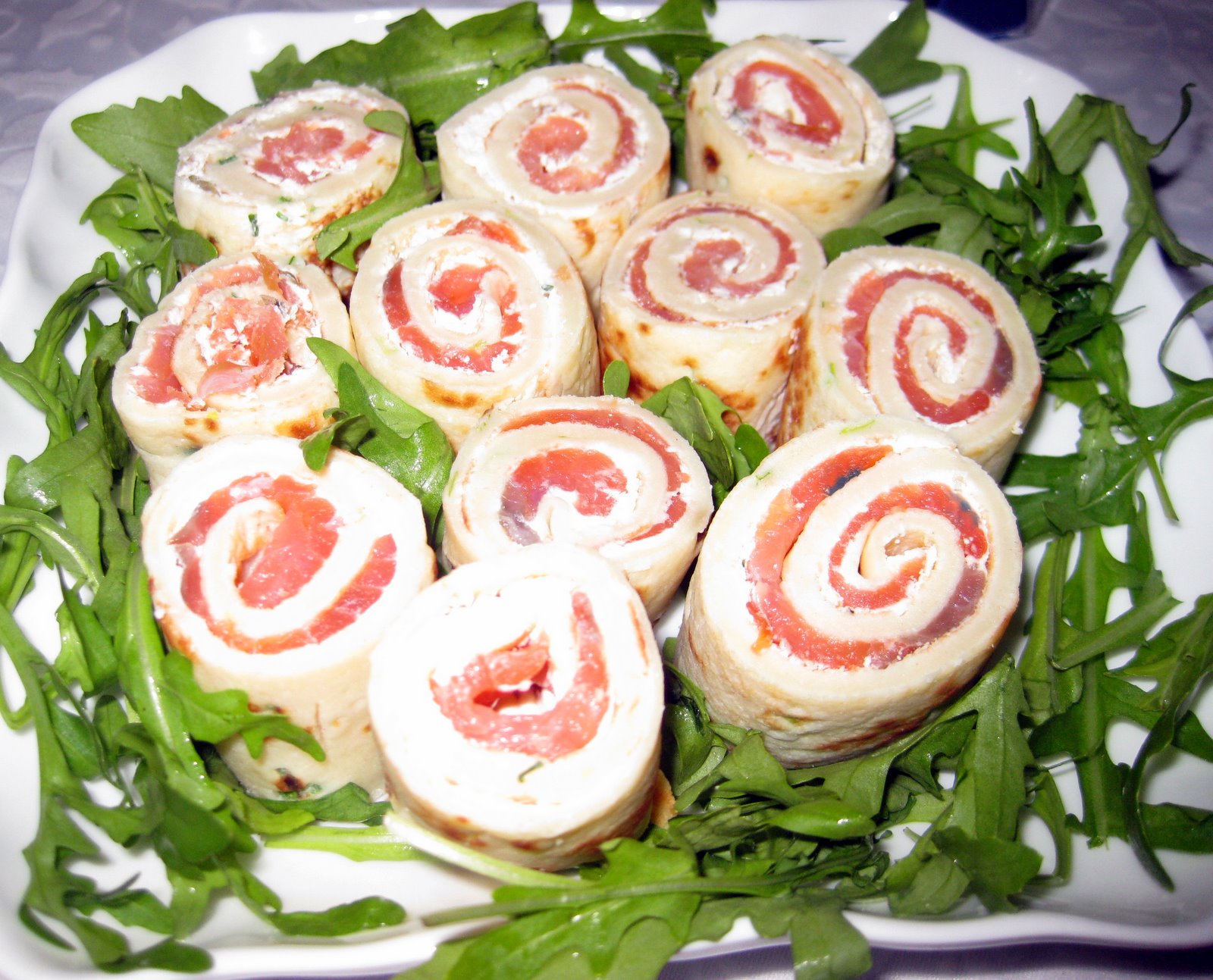 Tasty Makes Happy Smoked Salmon Rolls