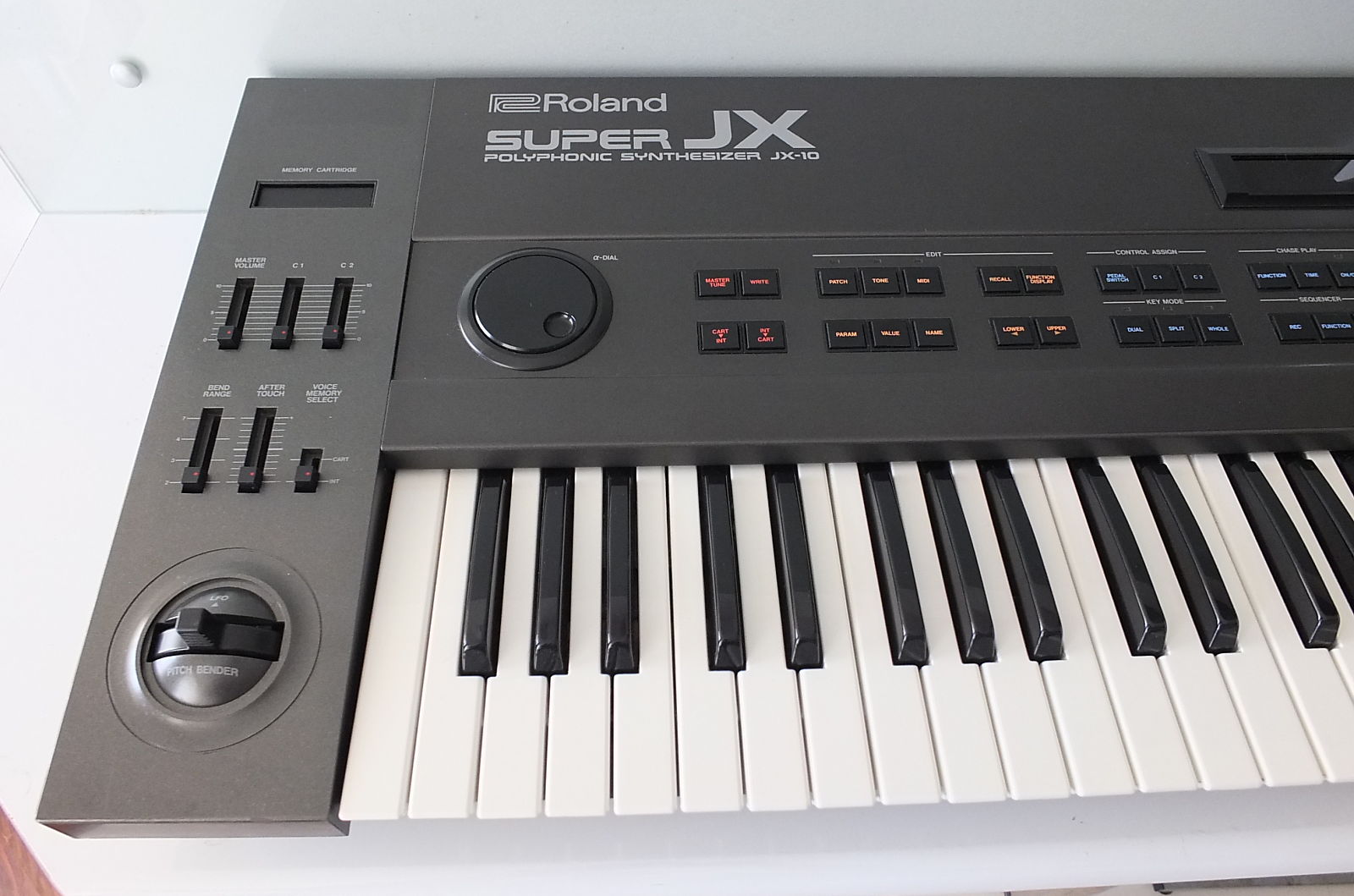 MATRIXSYNTH Roland Super JX10 1986 + M64C RAM memory card