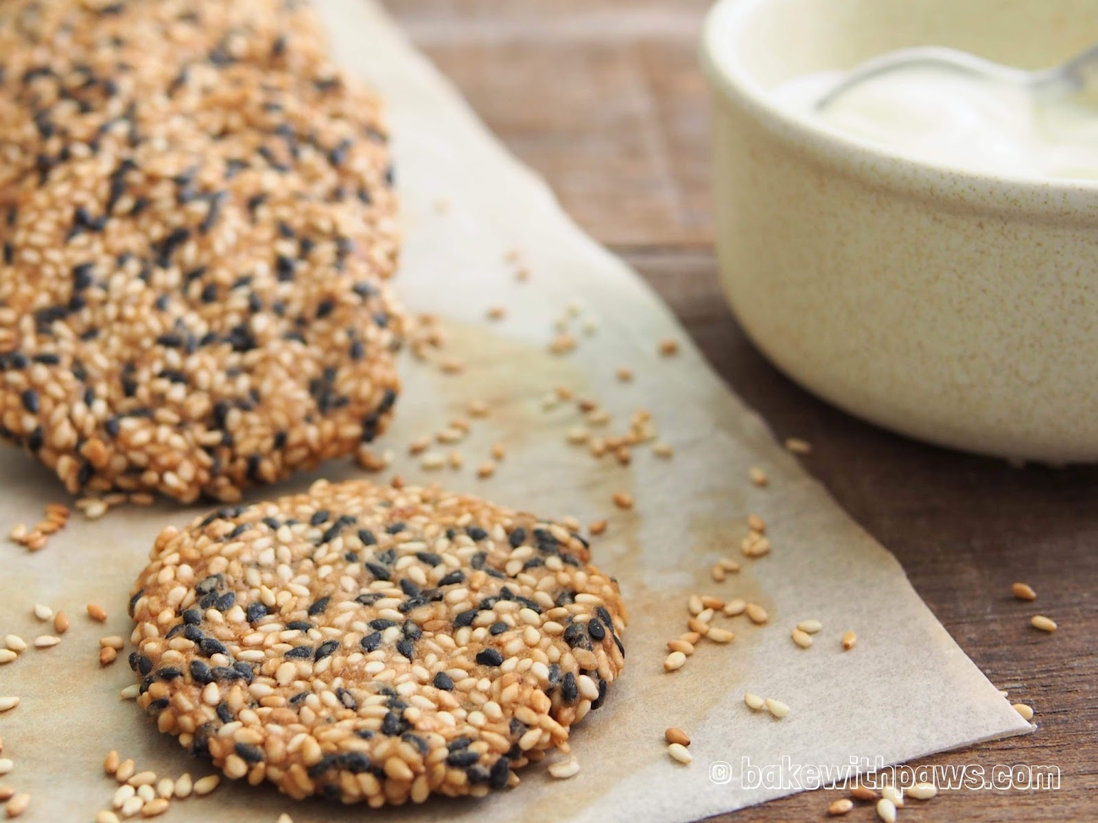 Sesame Crackers BAKE WITH PAWS