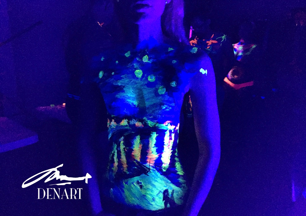 10-Starry-Night-on-Rhone-Danny-Setiawan-Denart-Studio-Body-Painting-with-a-UV-Paint-and-a-Black-Light-www-designstack-co