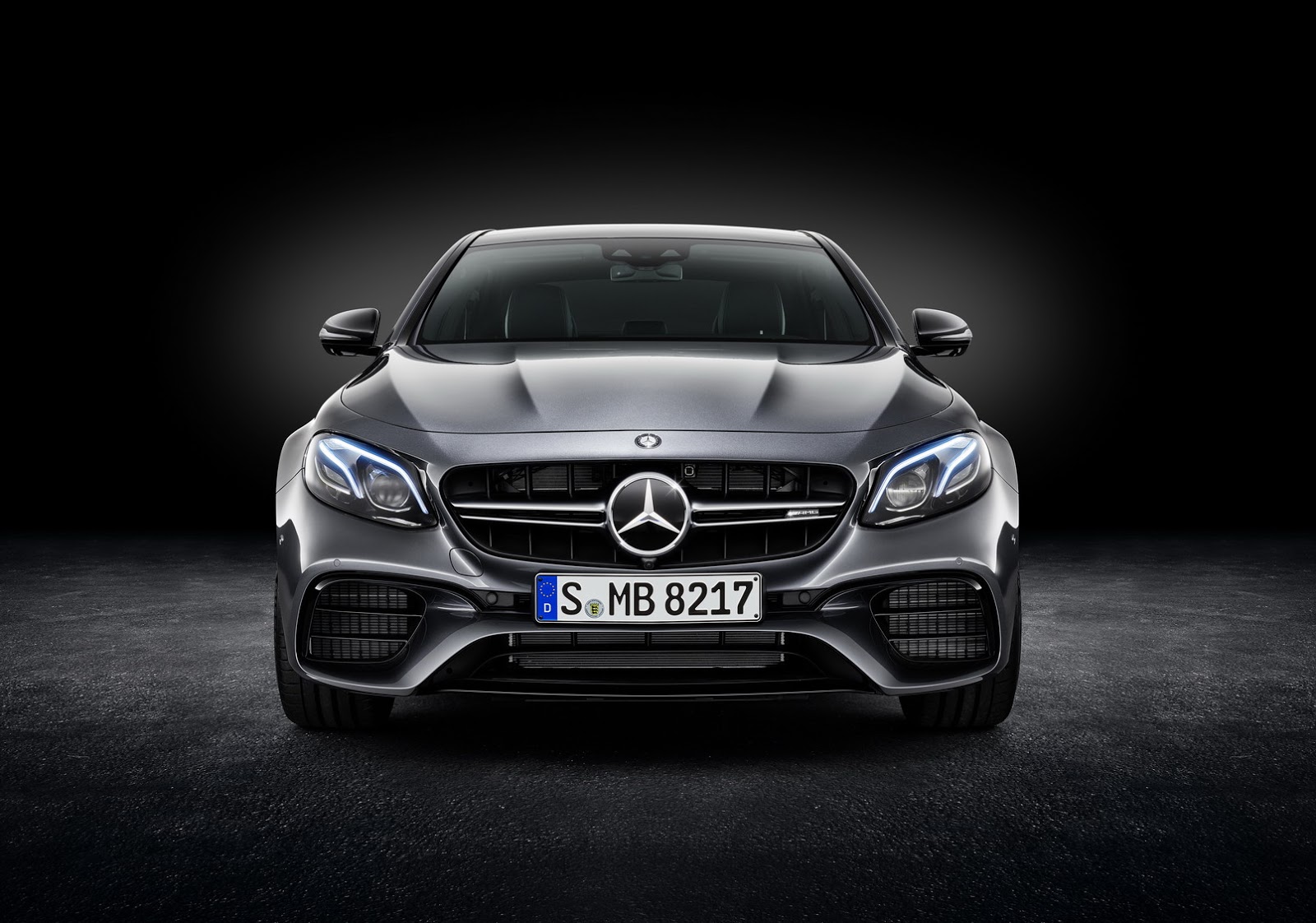 [Imagen: 2018-Mercedes-E63-AMG-S-23.jpg]