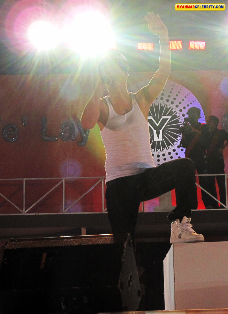 Ye Lay: One Man Show - Photo Album 1