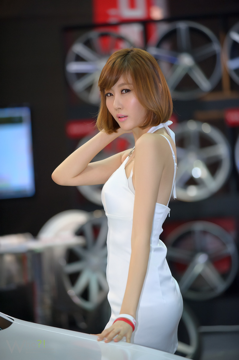 xxx nude girls: Choi Byeol Yee - Seoul Auto Salon 2011