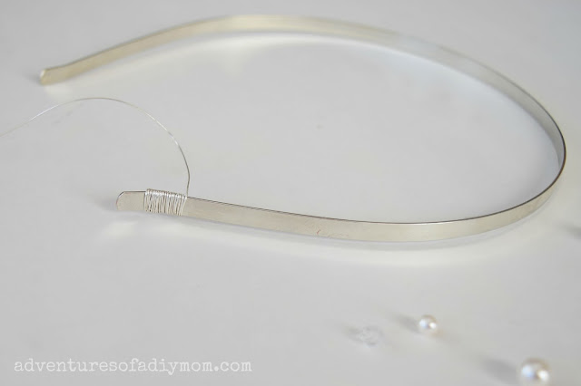 How to Make a Pearl and Crystal Headband How to Make a Pearl and Crystal Headband