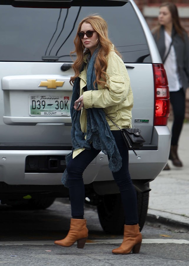 Lindsay Lohan on her way to a Vintage Shop in Brooklyn