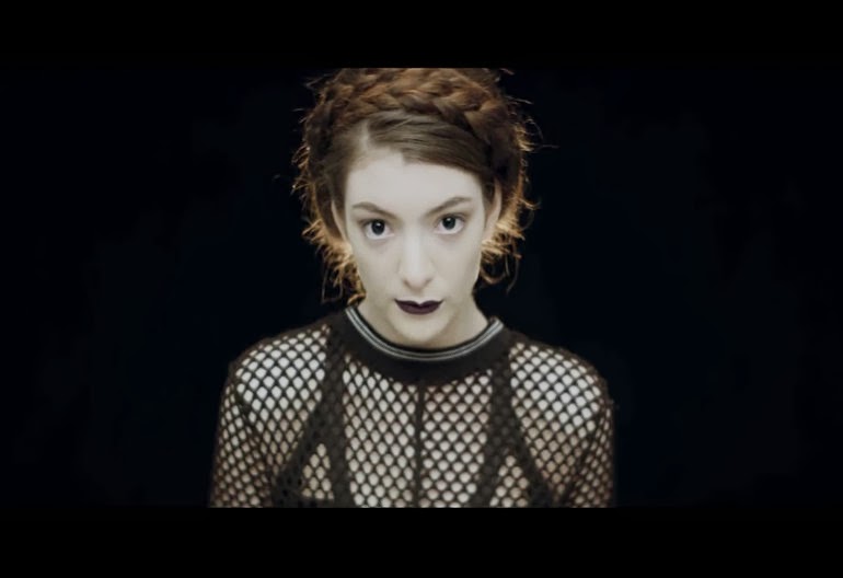 Lorde, Tennis Courts music video, Lorde music